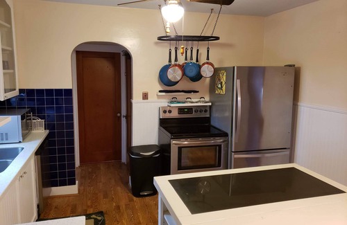 Cape Girardeau House | Cozy house within walking distance of the historic downtown district.