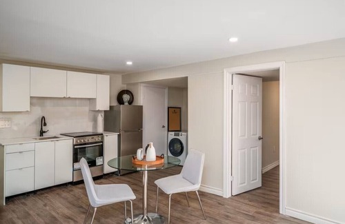Halton Regional Municipality Apartment | Cozy Independent private Basement Apartment !n In suit Washer Dryer , Parking
