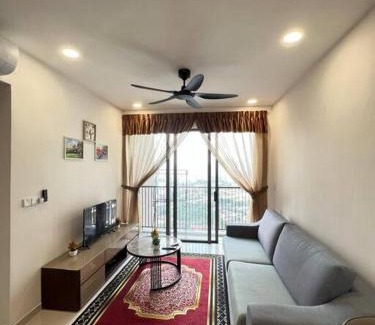 Taman P Ramlee House | Cozy kenwingston platz kl 2-5pax 2BR&2BR Klcc view pakin netflx 3705A
