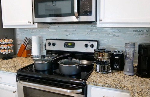 Allen House | Cozy King Bed 3BDS 2BA in Allen
