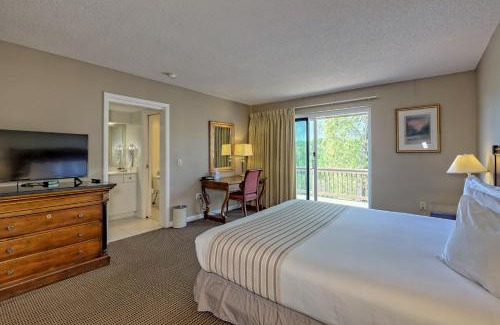 Clayton House | Cozy King Room KW 407