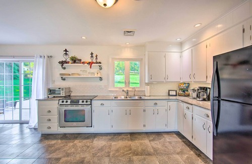 Kinzers House | Cozy Kinzers Getaway w/Furnished Deck, Grill