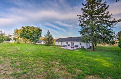 Kinzers House | Cozy Kinzers Getaway w/Furnished Deck, Grill