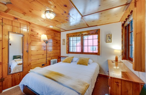 Weirs Beach Apartment | Cozy Laconia Studio Cabin Near Lake Winnipesaukee!