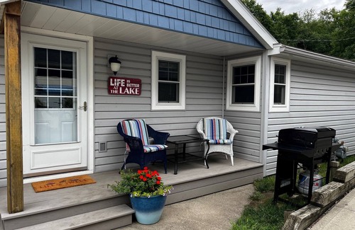 Angola House | Cozy lake-front home on beautiful Lake Gage