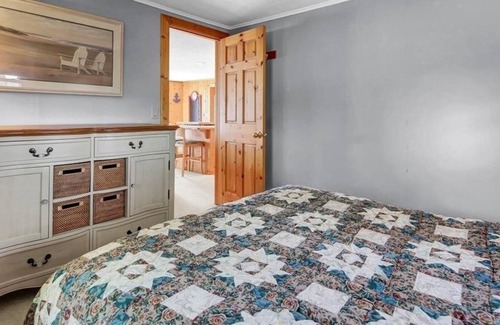 Hillman House | Cozy lake home, fishing and recreational land for all your favorite activities!