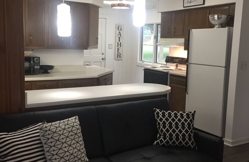 Delavan House | Cozy Lake House Delavan
