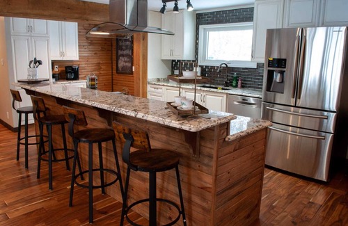 Fenelon Falls Cottage | Cozy lakefront cottage