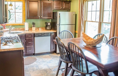 Carbondale Cabin | Cozy lakefront cabin, Giant City State Park, wineries, lakes, Shawnee Forest