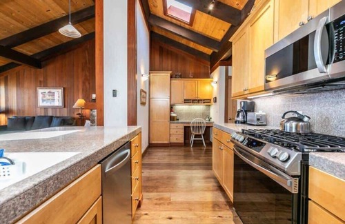 Tahoe City Condo | Cozy Lakefront Condo at Chinquapin | Unit 160
