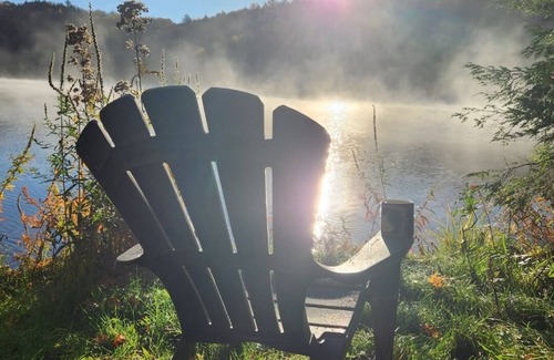 La Peche House | Cozy lakefront cottage in Wakefield.nPet friendly!