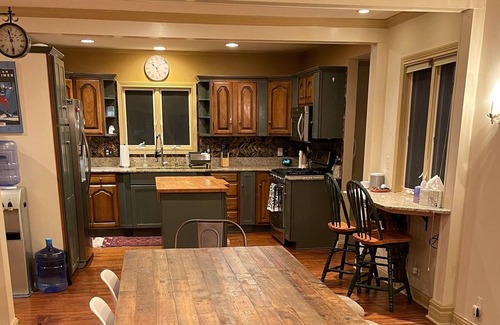 Wolverine Lake House | Cozy, lakefront retreat on private peninsula.
