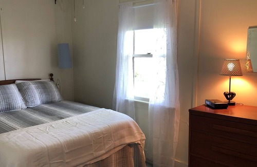 Winthrop House | Cozy lakeside cabin in a fun and convenient location