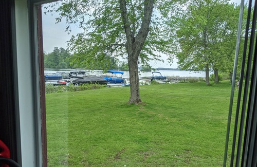 Winthrop House | Cozy lakeside cabin in a fun and convenient location