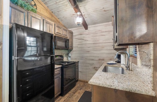 Indian Point Cabin | Cozy lakeside cabin with resort amenities and ticket deals!