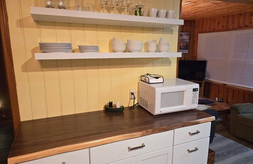 Three Rivers Cottage | Cozy lakeside home in Three Rivers, great for an outdoorsy bunch!