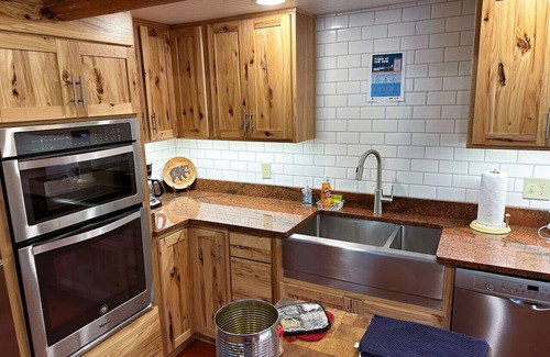 Cook Cabin | Cozy Lakeside Log Cabin Perfect for Any Season