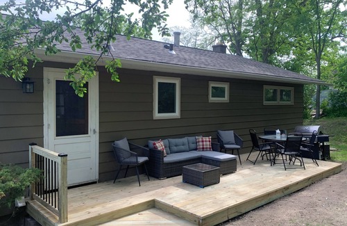 Twin Lakes House | Cozy Lakeview Retreat
