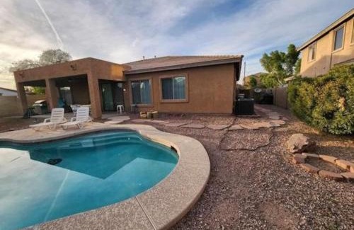 Palm Valley House | Cozy Latitude home with pool