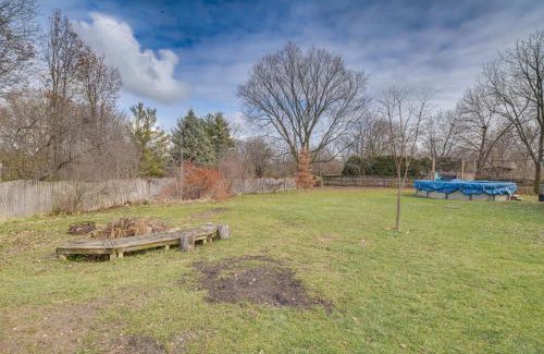 Lisle House | Cozy Lisle Home with Fenced Backyard Pets Welcome!
