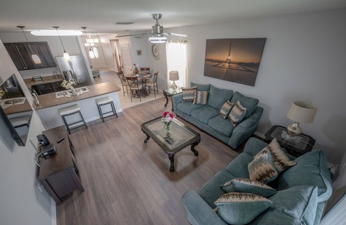 Sun City Center House | Cozy Little Home