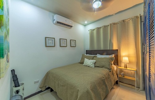 Esterillos Este House | Cozy, little house, near to the beach.
