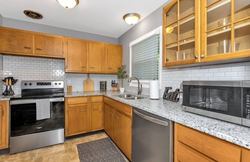 Madison House | Cozy little house in the heart of Madison city
