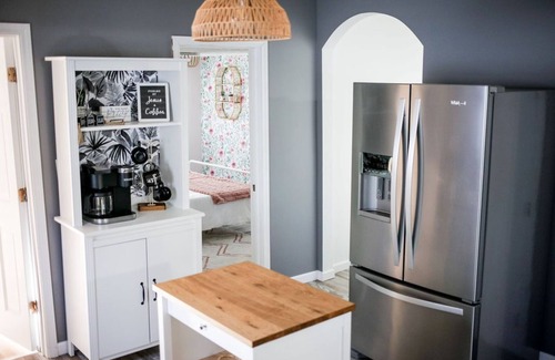 Dahlman House | Cozy Little Italy Home near Downtown Omaha & College World Series
