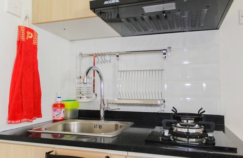 South Tangerang Apartment | Cozy Living Studio Room At Urbantown Serpong Apartment