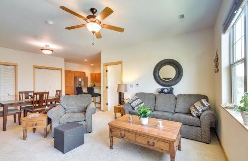 Livingston Apartment | Cozy Livingston Condo with Balcony and Mtn View!