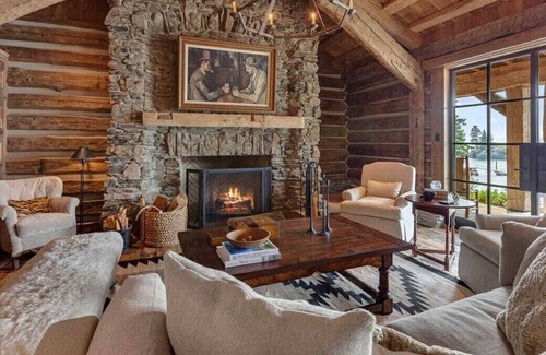 Fox Valley Cabin | Cozy lodge