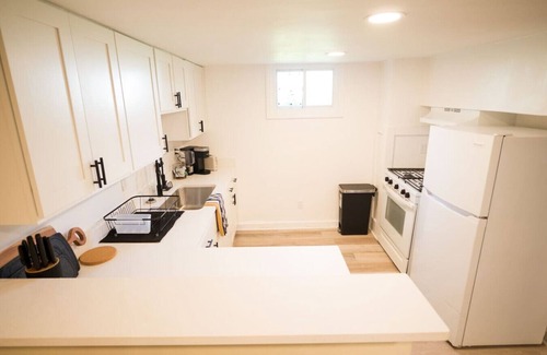 Taylor Apartment | Cozy Loft in Taylor Michigan minutes from DTW