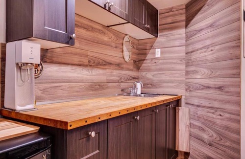 Piedmont Apartment | Cozy Loft in the Heart of St-Sauveur Village!
