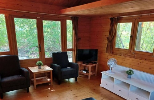 Epe Cabin | Cozy log cabin on a large and green plot @ Veluwe.