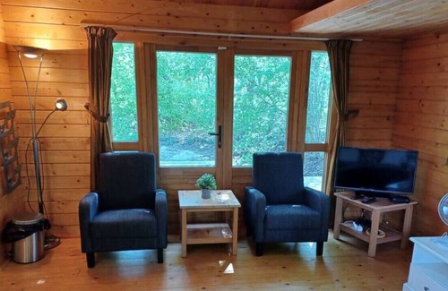 Epe Cabin | Cozy log cabin on a large and green plot @ Veluwe.