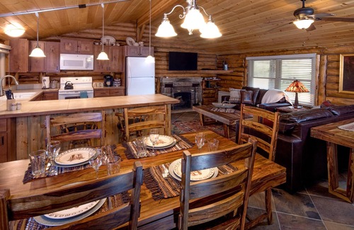 Estes Park Cabin | Cozy Log Cabin on Fall River