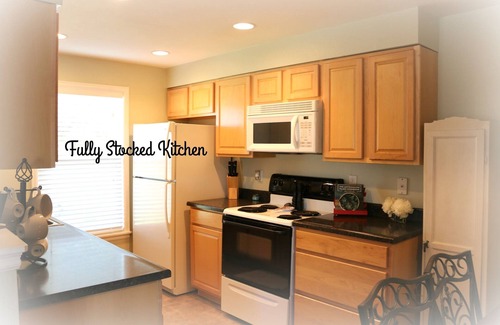 Thornton Condo | Cozy Long term (30day min), IMPECCABLY CLEAN! Private Corporate Condo