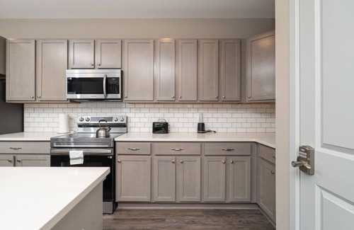 Whitestown Apartment | Cozy Lux Haven Whitestown