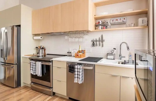 Over-the-Rhine Condo | Cozy Luxe Loft w/Free Parking in Heart of City
