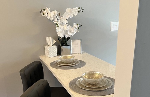 Calumet City Apartment | Cozy Luxury Condo w/ Patio
