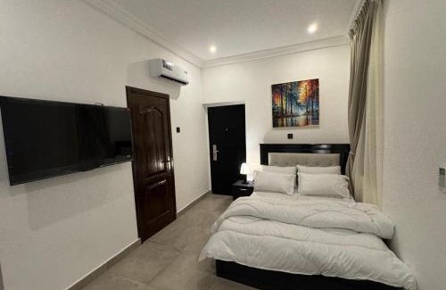 Accra Apartment | Cozy Luxury Hideout at Aburi, Ghana