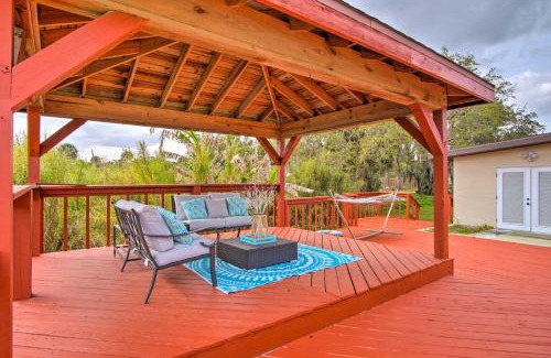 Tropic House | Cozy Melbourne Home with Deck and Pool 5 Mi to Beach!