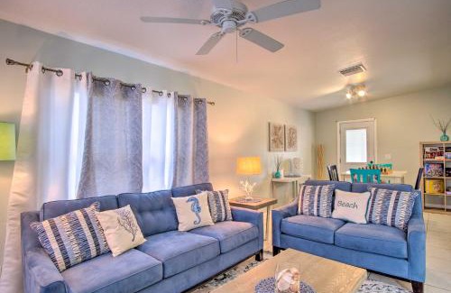 Tropic House | Cozy Melbourne Home with Deck and Pool 5 Mi to Beach!