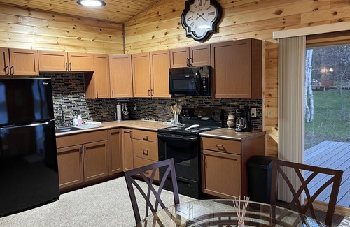 Bemidji Cabin | Cozy Midge Lake Cabin