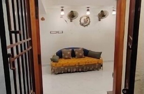 Madurai House | Cozy mini-villa withperfect for family and pets, near Meenakshi Amman Temple