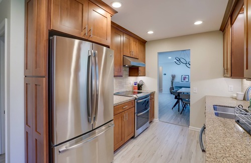 Golden Valley House | Cozy Minneapolis Home w/Air Hockey, Near Downtown