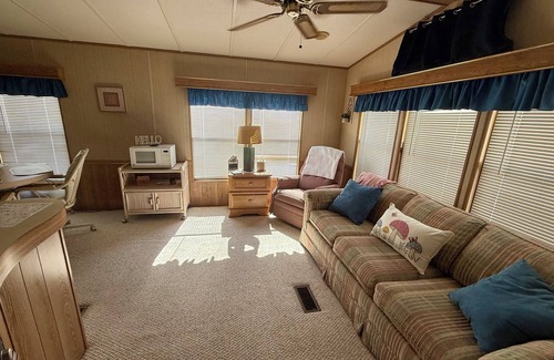 North Fort Myers House | Cozy mobile home in charming North Fort Myers with AC, WiFi