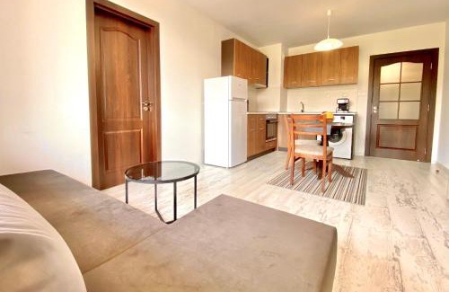 Stara Zagora Apartment | Cozy & Modern 1BR Apart for 4 guests next to Medical University & Free parking