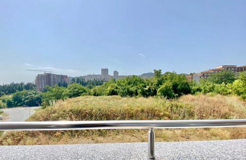 Stara Zagora Apartment | Cozy & Modern 1BR Apart for 4 guests next to Medical University & Free parking