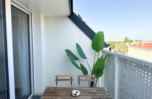 Floridsdorf Apartment | Cozy & Modern 2 BR Apartment in peaceful Area